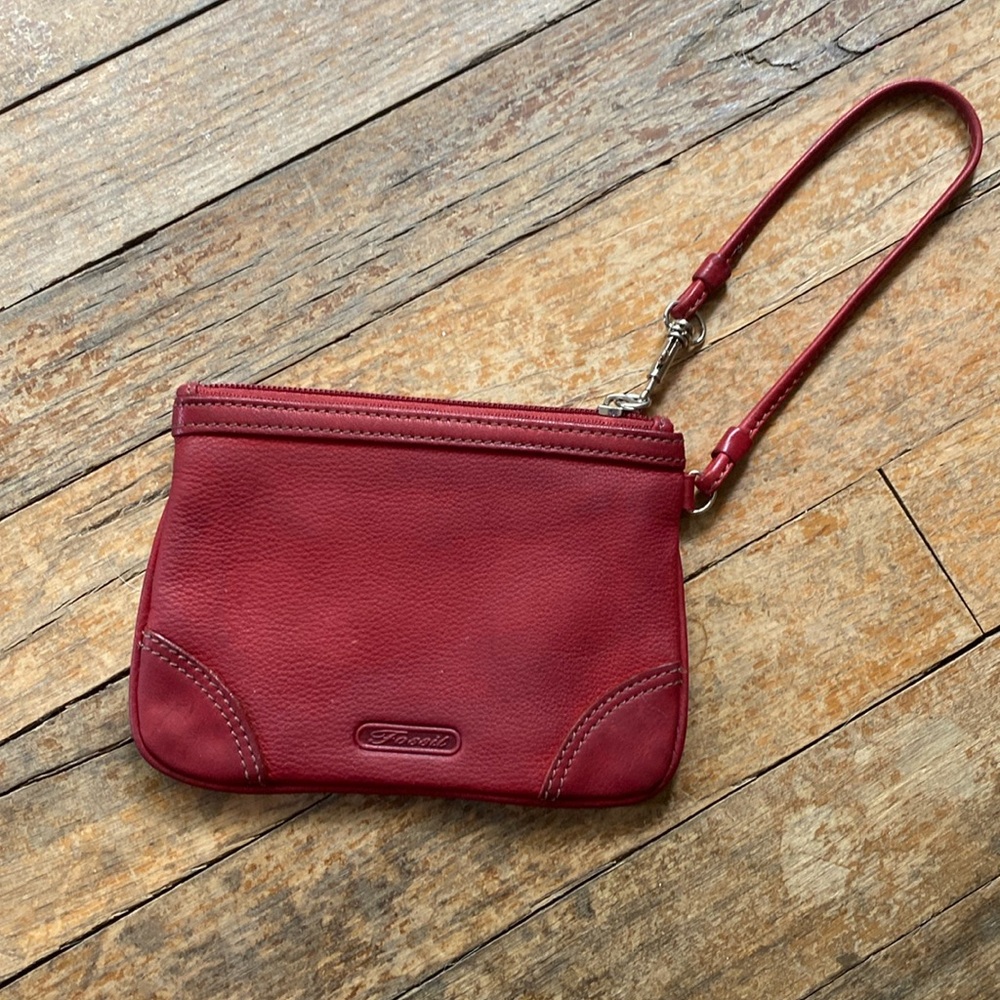 Fossil Red Leather Wristlet Clutch Wallet 6 x 4.5
